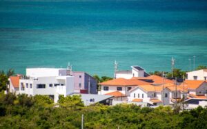 別荘を民泊に！メリット・デメリットと失敗しない運営のポイント