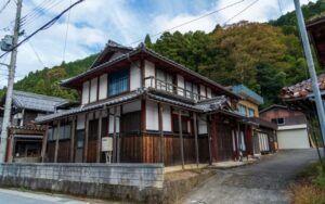 空き家ビジネスで民泊は儲かる？活用法・補助金・注意点も解説